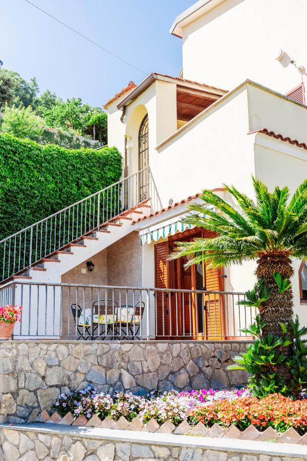 Appartamento Anna In Villa Laura Scala Dış mekan fotoğraf